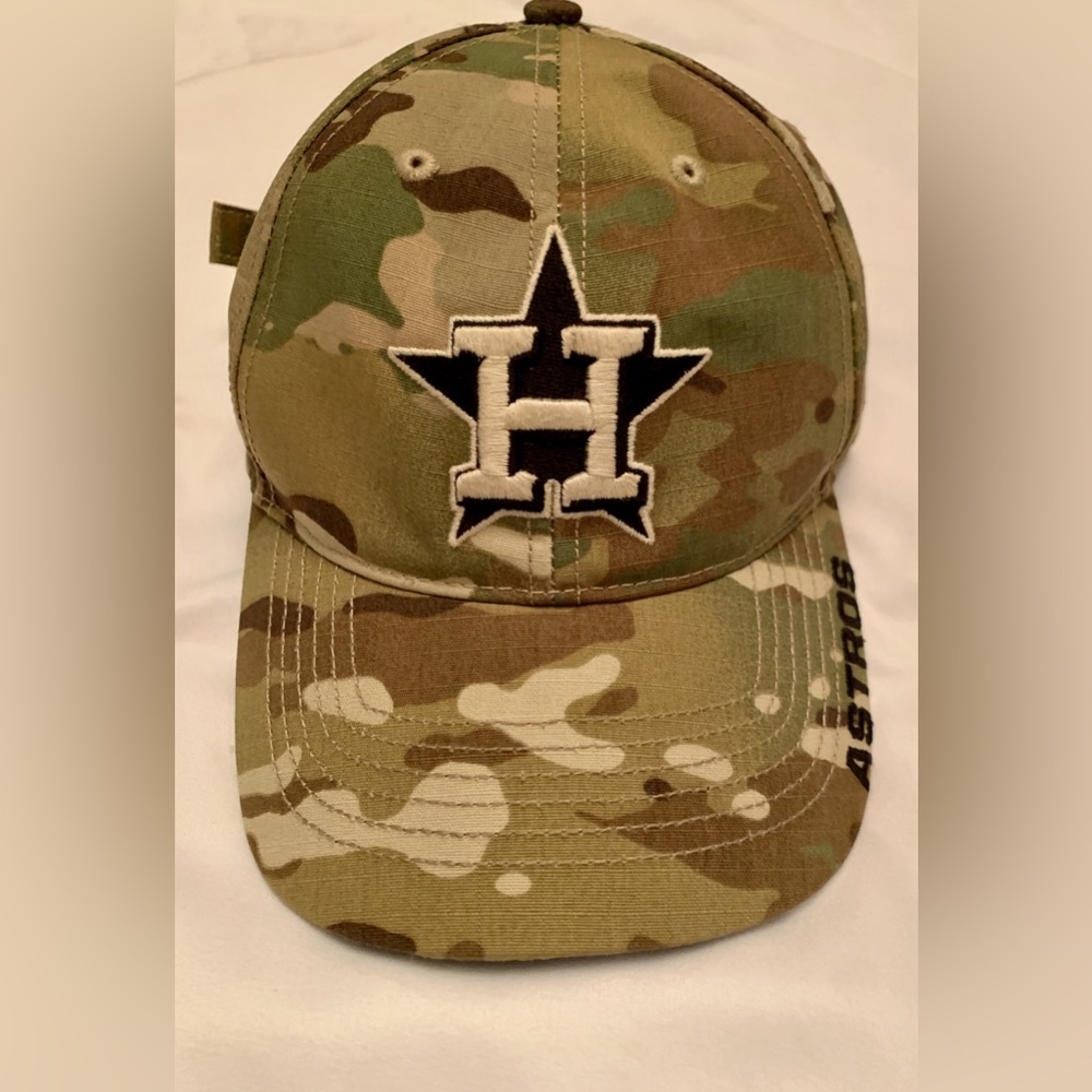 Houston Astro camo print hat adjustable